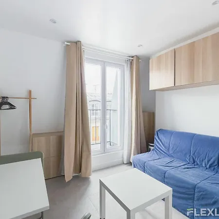 Apartment Cozy In 10